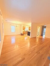 105 Fairchild Ave in Morris Plains, NJ - Building Photo - Building Photo