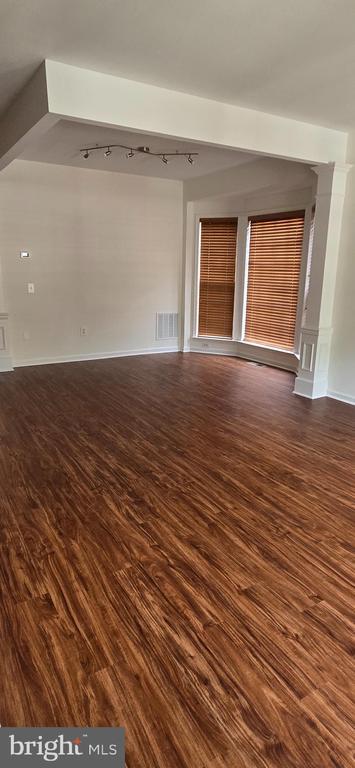 19401 Rayfield Dr in Germantown, MD - Building Photo - Building Photo