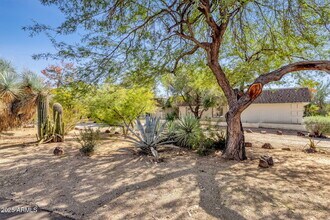 12323 E Appaloosa Pl in Scottsdale, AZ - Building Photo - Building Photo