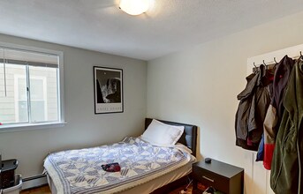 99 Marion St, Unit 1 in Somerville, MA - Building Photo - Building Photo