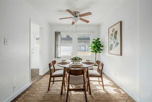 5871.5 W 88th St in Los Angeles, CA - Building Photo