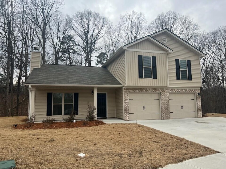 125 Waterford Rdg in Lula, GA - Building Photo