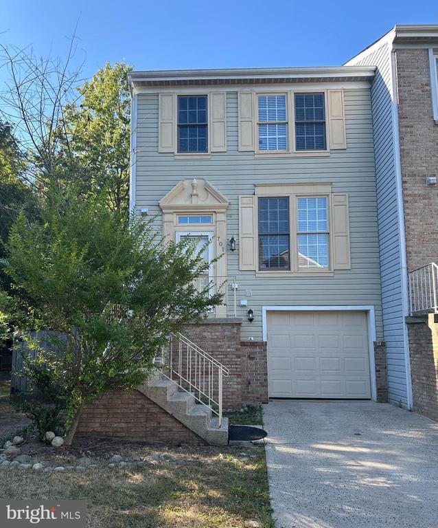 property at 701 Herndon Woods Ct