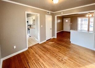 208 E 14th St in Edmond, OK - Building Photo - Building Photo