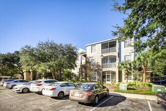 10550 Baymeadows Rd in Jacksonville, FL - Building Photo - Building Photo