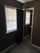 2613 Accasia Dr in Louisville, KY - Foto de edificio - Building Photo