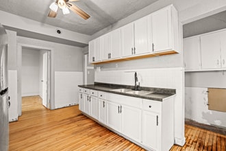 525 N 34th St in Milwaukee, WI - Building Photo - Building Photo