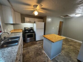 2220 Murchison Rd in Fayetteville, NC - Building Photo - Building Photo