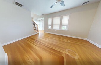 47 Lasell St, Unit 47 Lasell Street in Boston, MA - Foto de edificio - Building Photo