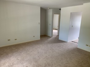 33 N Jane Dr in Elgin, IL - Building Photo - Building Photo