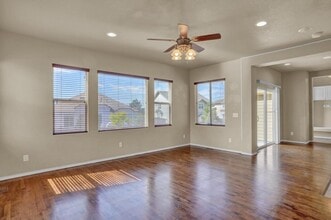 11165 Prairie Walk Terrace in Peyton, CO - Foto de edificio - Building Photo