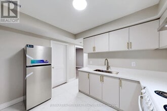 195 Balmoral Ave N in Hamilton, ON - Building Photo - Building Photo