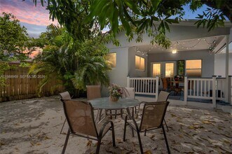 113 SW 2nd St in Hallandale Beach, FL - Building Photo - Building Photo