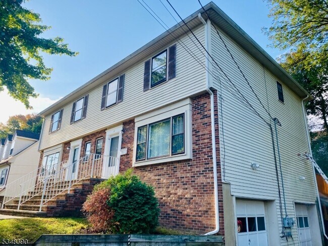 property at 5 Edison Dr