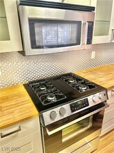 2200 S Fort Apache Rd in Las Vegas, NV - Building Photo - Building Photo