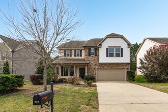 602 Applecross Dr in Mebane, NC - Building Photo - Building Photo