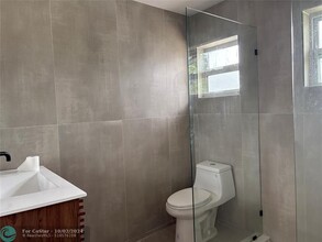 201 NE 2nd Ave in Dania Beach, FL - Building Photo - Building Photo