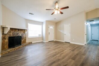 5175 Sugar Crest Dr in Sugar Hill, GA - Building Photo - Building Photo