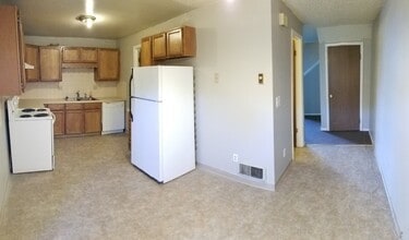 908 Hillside Ave in Riverton, WY - Building Photo - Building Photo