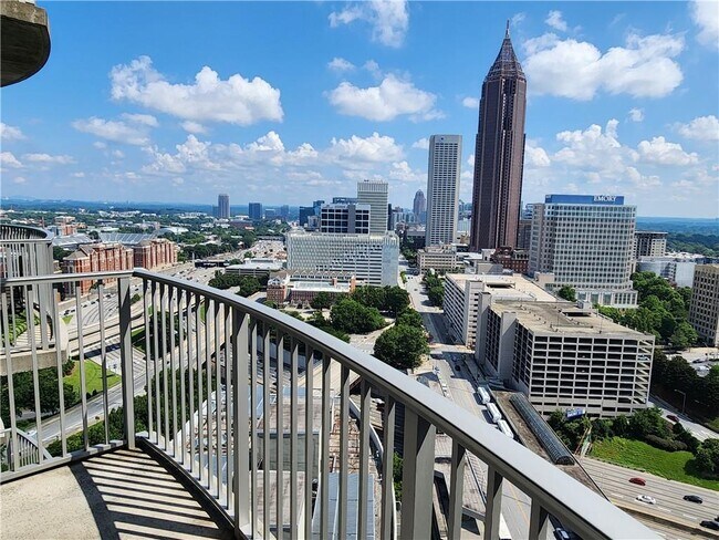 property at 400 W Peachtree St NW