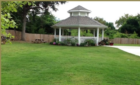 Arbor Hill Senior Apartments in Pineville, LA - Foto de edificio - Building Photo
