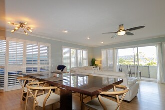 207 Kawaihae St in Honolulu, HI - Building Photo - Building Photo