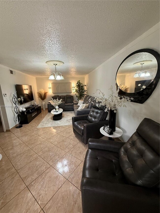 13994 SW 46th Terrace in Miami, FL - Building Photo - Building Photo