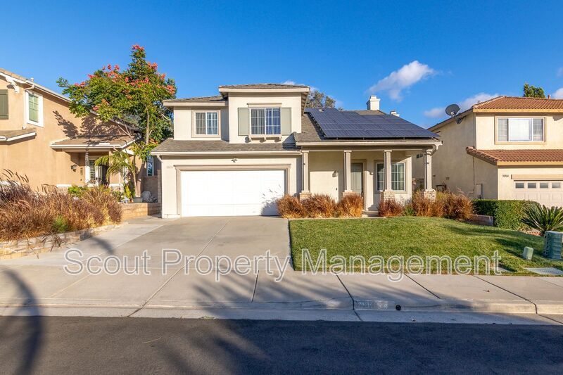 38894 Autumn Woods Rd in Murrieta, CA - Building Photo