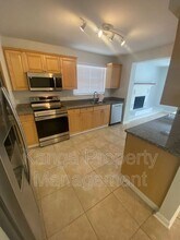 1317 Willow Rd in West Palm Beach, FL - Building Photo - Building Photo