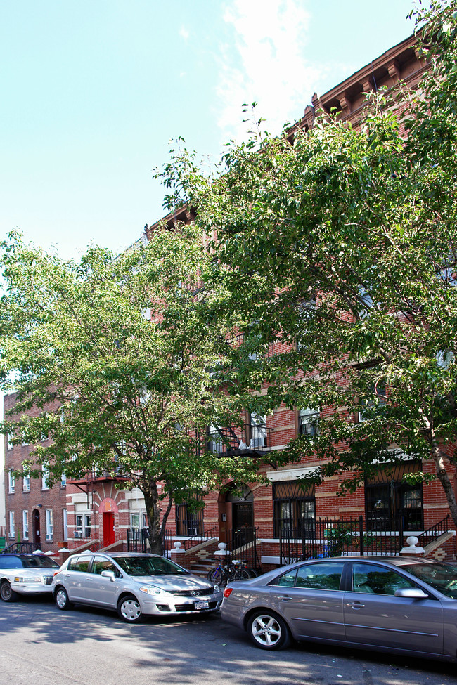 225 23rd St in Brooklyn, NY - Foto de edificio - Building Photo