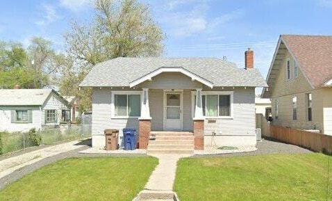 property at 2623 E 4th Ave