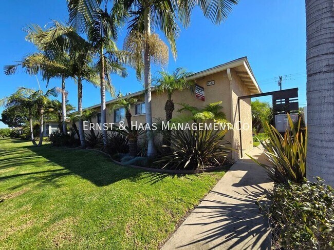 4552 N Lakewood Blvd in Long Beach, CA - Building Photo - Building Photo