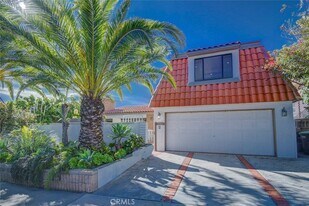 751 Bolsana Dr in Laguna Beach, CA - Building Photo