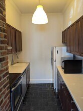 301 9th St SE, Unit 1 in Washington, DC - Building Photo - Building Photo