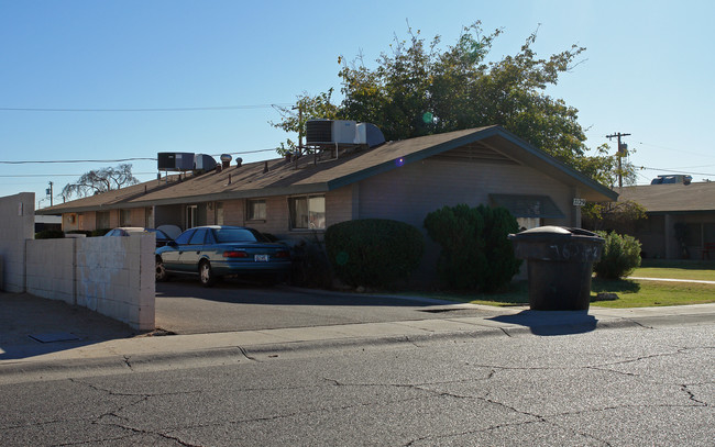 Sunflower Apartments in Glendale, AZ - Building Photo - Building Photo