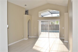 127 Sunny Oak Trail in Kissimmee, FL - Building Photo - Building Photo