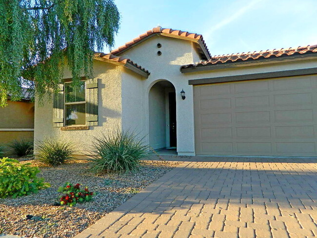 property at 15408 W Edgemont Ave