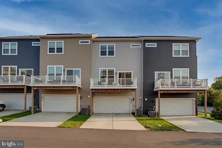 6916 Representation Ln in Frederick, MD - Building Photo
