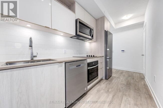 property at 135-135 Lower Sherbourne St