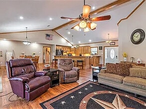 235 Private Road 5834 in Yantis, TX - Building Photo - Building Photo