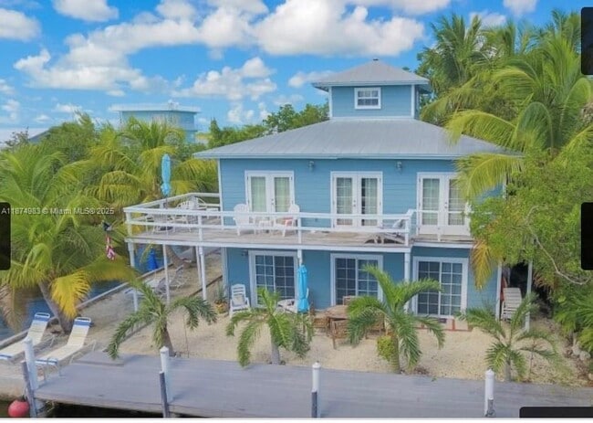 27316 Cayman Ln in Summerland Key, FL - Building Photo - Building Photo