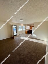 4909 Overland St NE in Albuquerque, NM - Building Photo - Building Photo