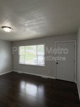 1342 E 84th Terrace in Kansas City, MO - Foto de edificio - Building Photo