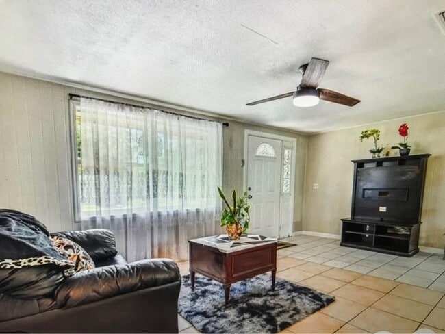 6635 Covey Ter in New Port Richey, FL - Foto de edificio - Building Photo