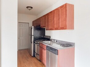 956 W Cornelia Ave in Chicago, IL - Building Photo - Building Photo