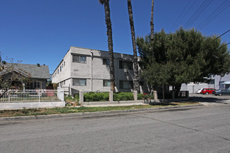 Frederic Place in Burbank, CA - Building Photo - Building Photo