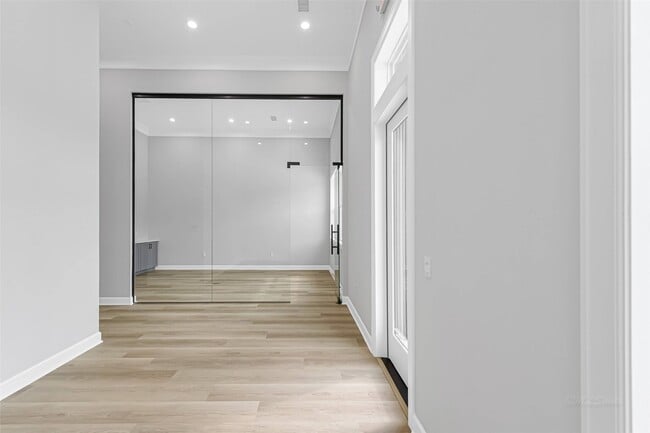 property at 1325 Main St