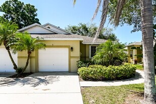 311 28th St W in Palmetto, FL - Building Photo