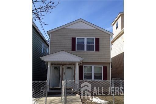 601 Elizabeth St-Unit -1 in Perth Amboy, NJ - Foto de edificio