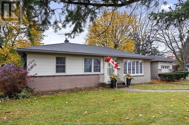 property at 611 Lynn St